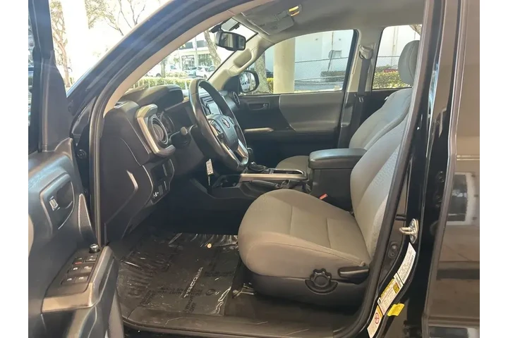 $22487 : Toyota Tacoma 2017 4x2 TRD O image 5