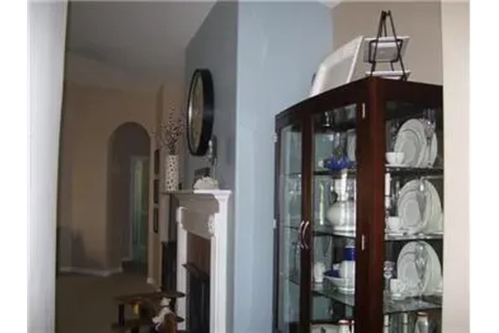 $2400 : Rental property with 3 bedro image 10