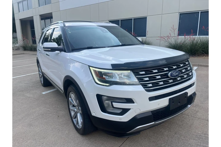 $13995 : 2017 Explorer Limited image 2