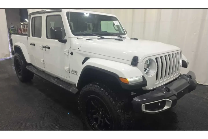 $30448 : Jeep Gladiator 2020 4x4 Nort image 8