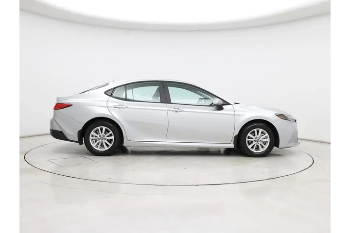 $29998 : Toyota Camry 2025 LE 4dr Sed image 7
