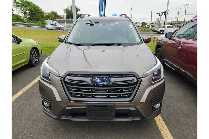 $26907 : Subaru Forester 2023 AWD Lim image 2