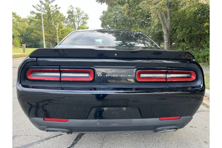$14995 : 2018 Challenger SXT image 6