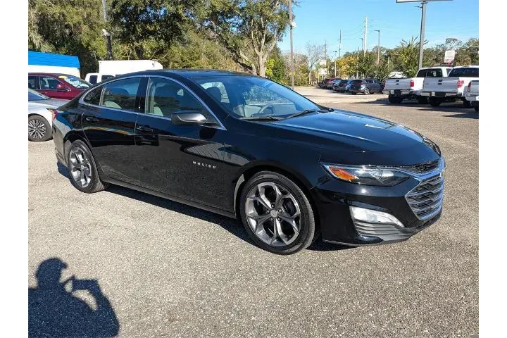 $15800 : Chevrolet Malibu 2023 LT 4dr image 2