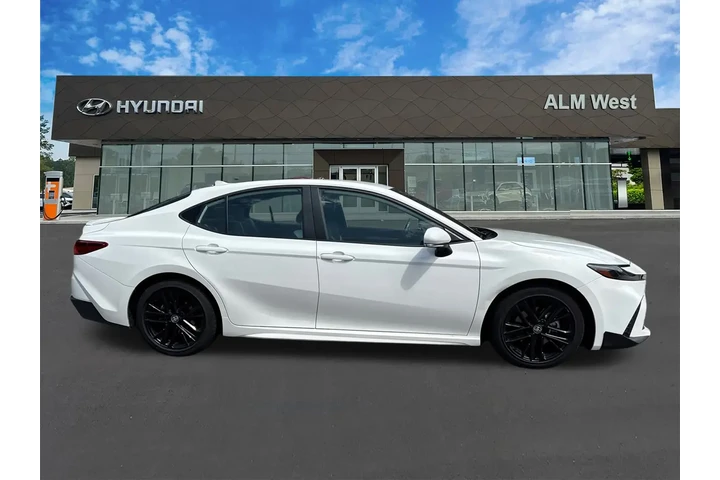 $25520 : Toyota Camry 2025 SE 4dr Sed image 4