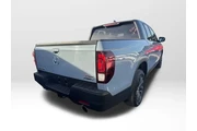 $27231 : Honda Ridgeline 2023 AWD Spo thumbnail