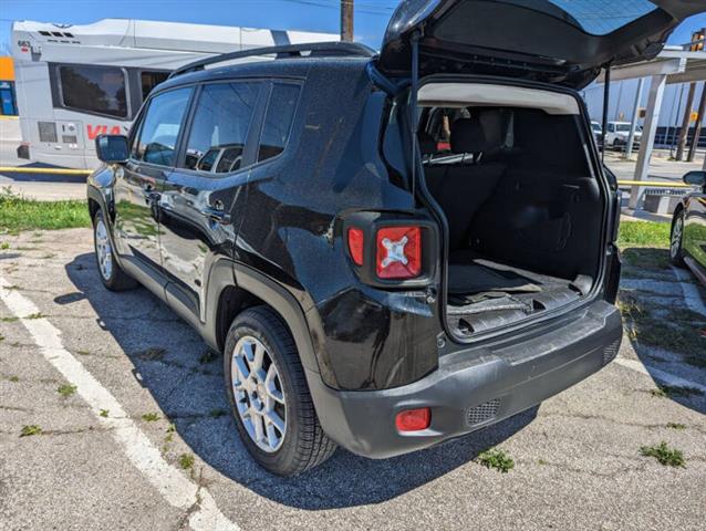 $15000 : 2020 Renegade Latitude image 6