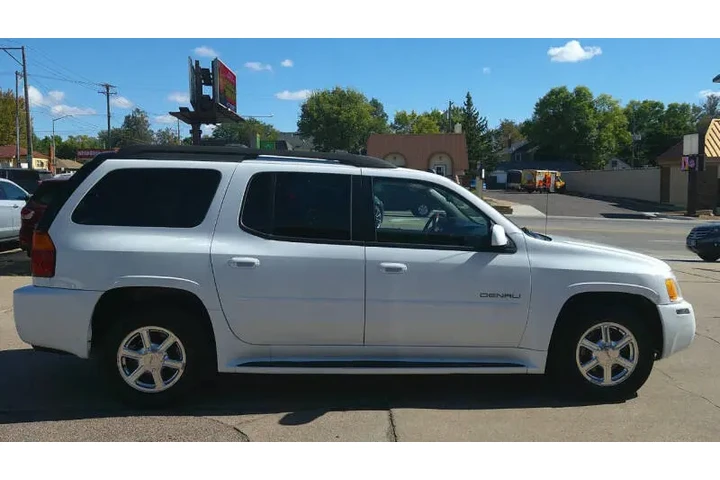 $5999 : 2005 GMC Envoy XL Denali image 3