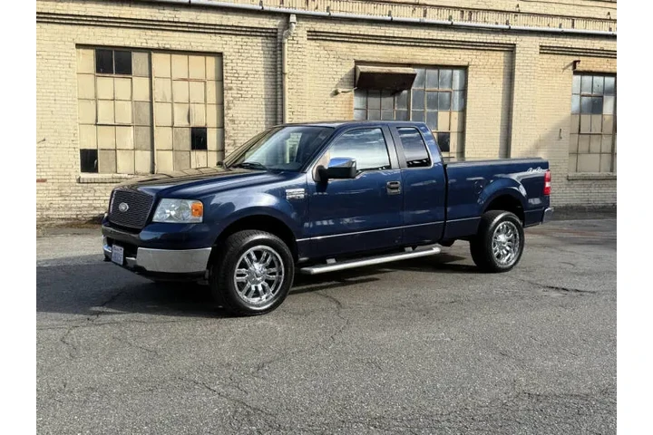 $9888 : 2005 F-150 XLT image 4