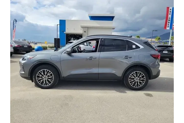 $28895 : Ford Escape Plug-In Hybrid 2 image 3