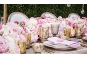 FLORAL & CANDLES BY SIMPLY RAE en Orange County