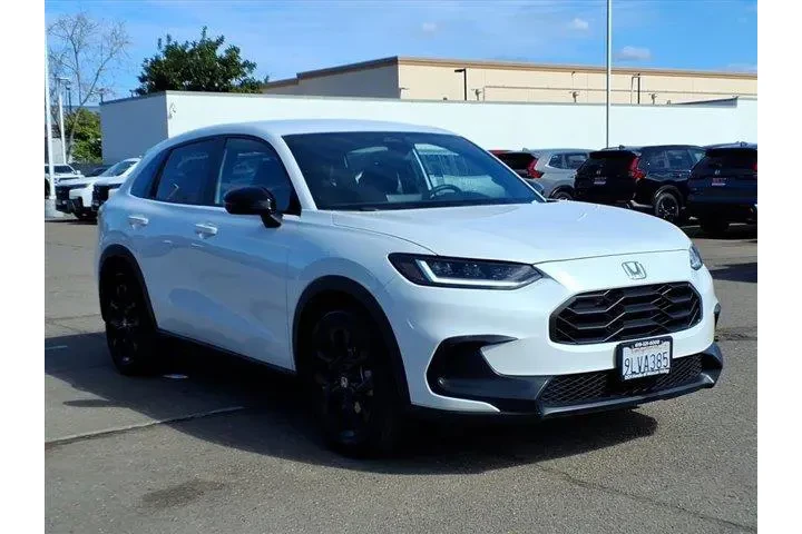 $24770 : Honda HR-V 2023 AWD Sport 4d image 3