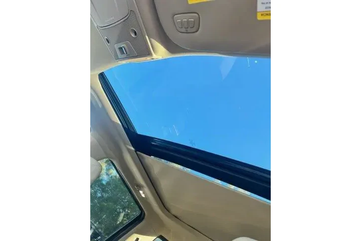 $28311 : Ford F-150 2019 4x4 Lariat 4 image 8