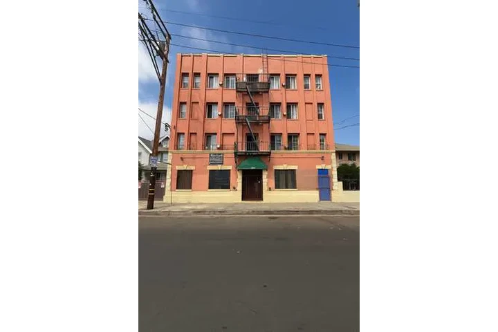 $1450 : APARTAMENTO SENCILLO  COMPLETO image 5