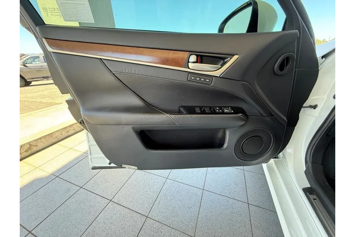 $16963 : Lexus GS 350 2015 4dr Sedan image 10