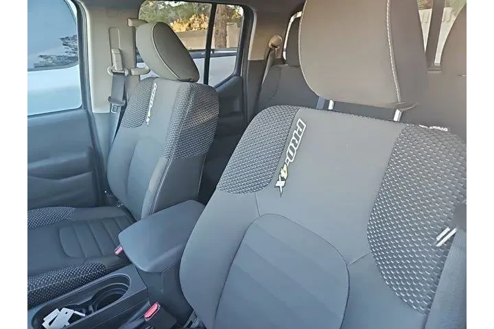 $22862 : Nissan Frontier 2016 4x4 PRO image 4