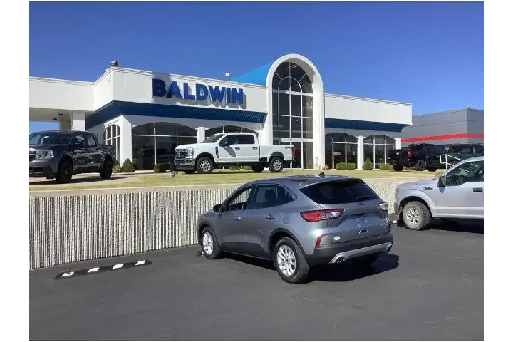 $18950 : Ford Escape Hybrid 2021 SE 4 image 5