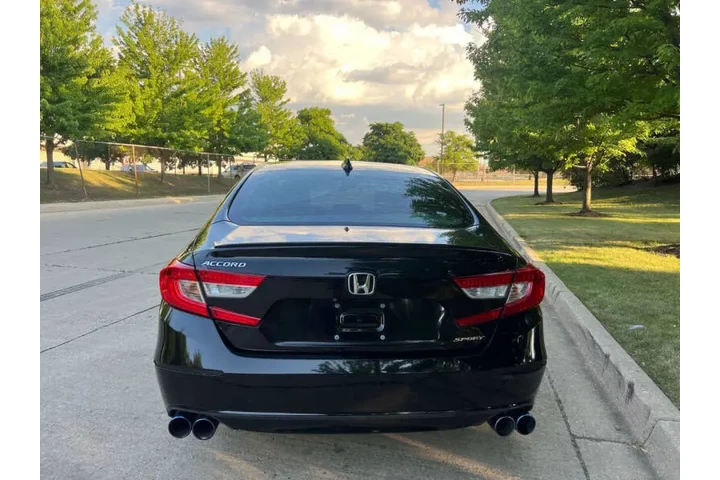 $14997 : 2018 Accord Sport image 5