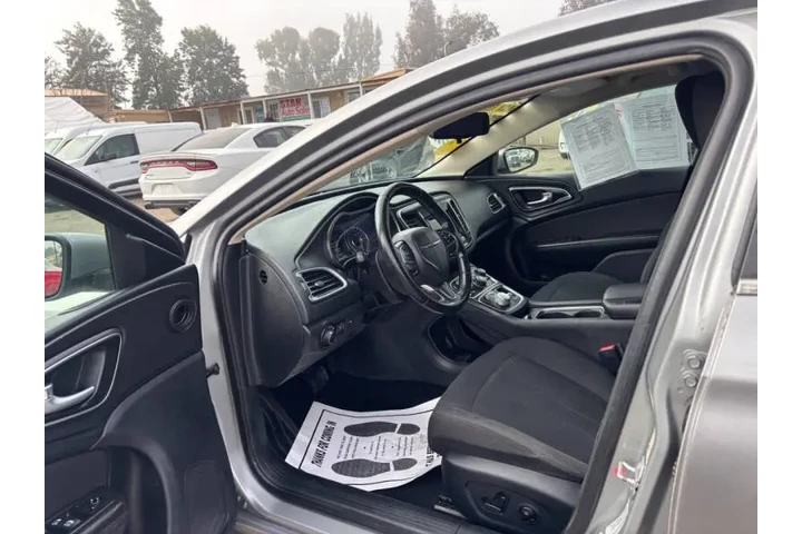 $8999 : 2016 200 Limited image 10