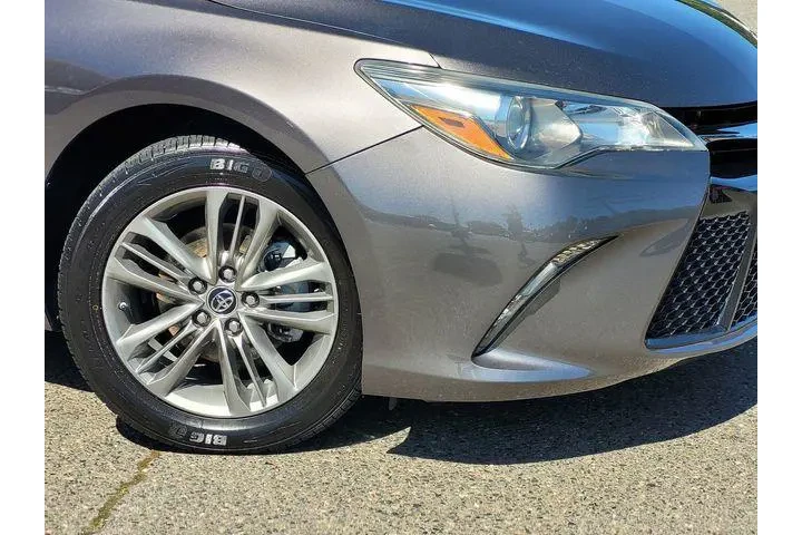 $13717 : Toyota Camry 2015 SE 4dr Sed image 6