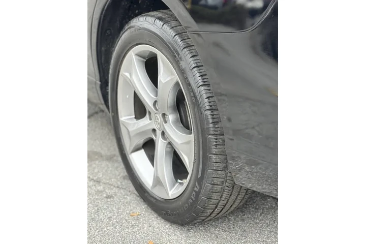 2011 Venza FWD V6 image 9