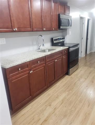 $1400 : 2BD 1BTH APARTMENT FOR RENT image 1