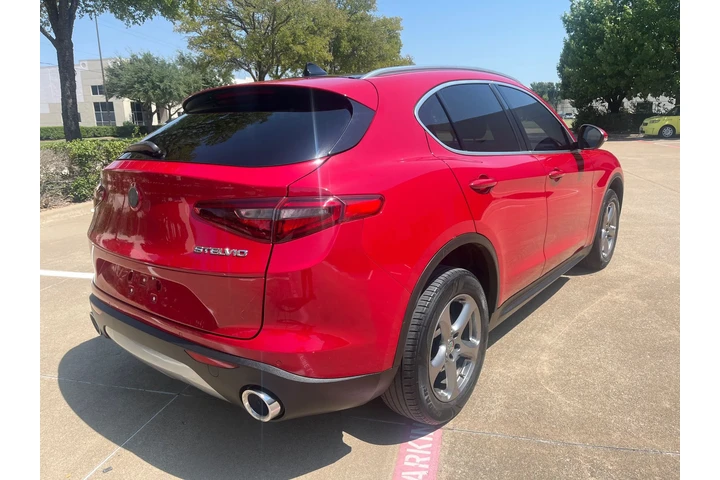 $16995 : 2021 Alfa Romeo Stelvio Sprint image 9