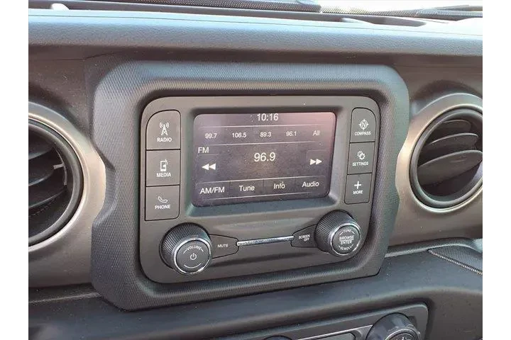 Jeep Wrangler 2020 4x4 Willy image 8