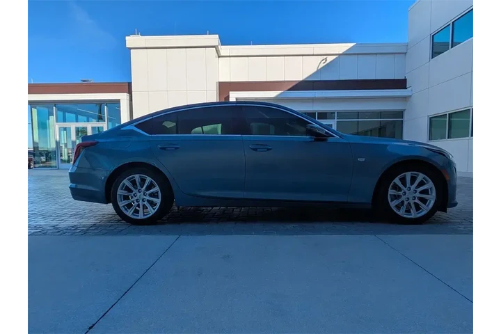 $33977 : Cadillac CT5 2024 Luxury 4dr image 3