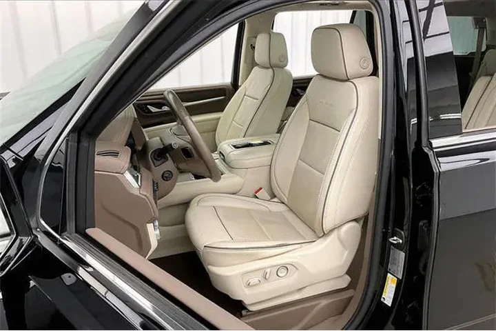 $39490 : GMC Yukon 2021 4x4 Denali 4d image 8