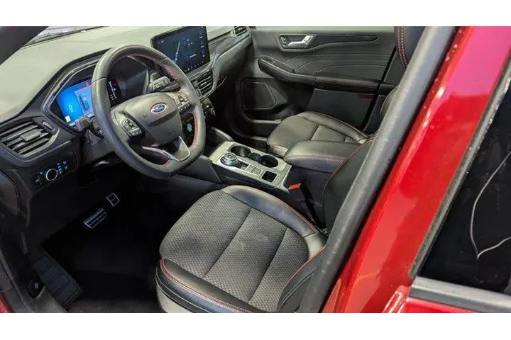 $19499 : Ford Escape 2023 ST-Line 4dr image 5