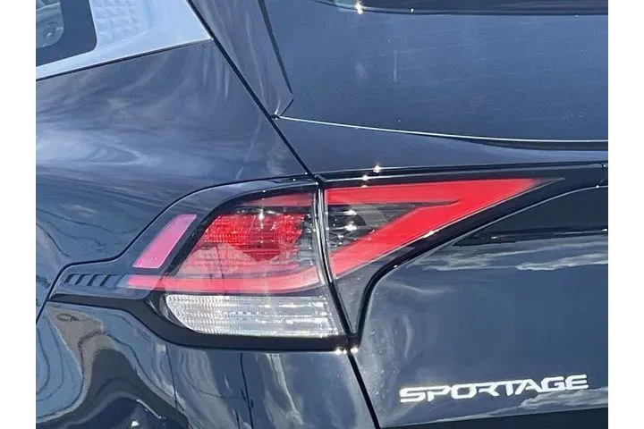 $23500 : Kia Sportage 2023 EX 4dr SUV image 9