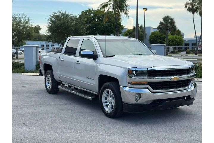 $17900 : CHEVROLET SILVERADO 1500 LT image 8