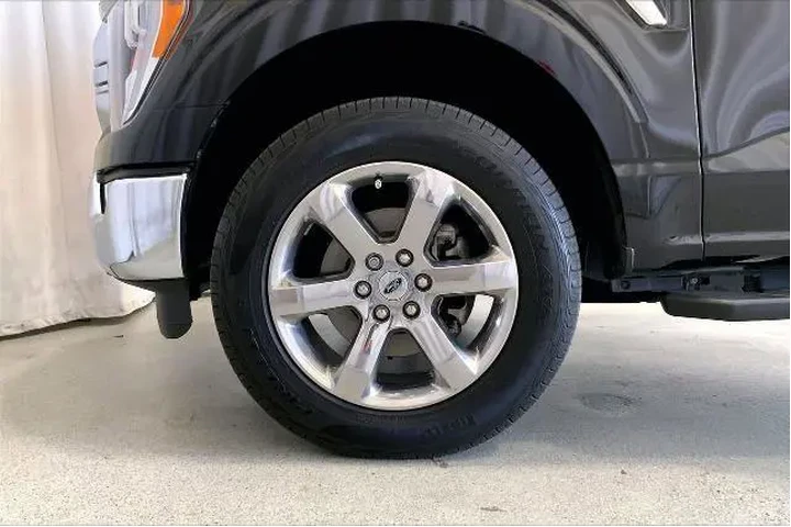 $39772 : Ford F-150 2022 4x4 XLT 4dr image 6