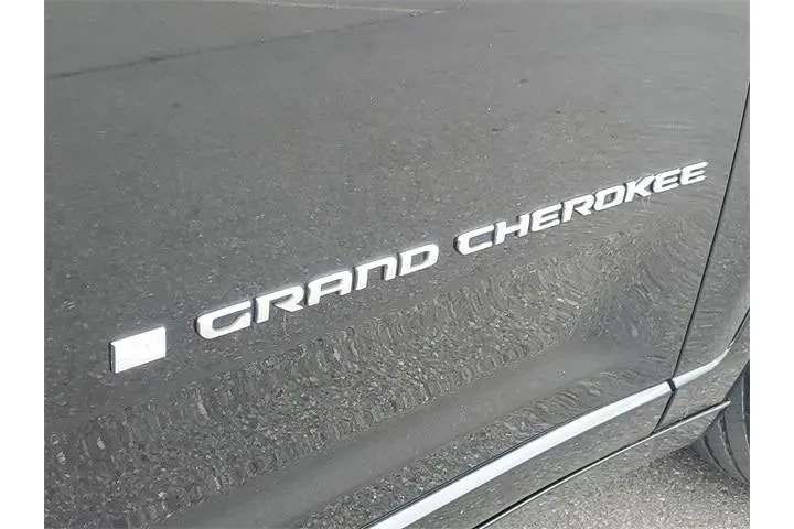 $30988 : Jeep Grand Cherokee L 2022 4 image 10