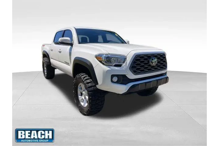$32035 : Toyota Tacoma 2021 4x4 SR5 V image 1