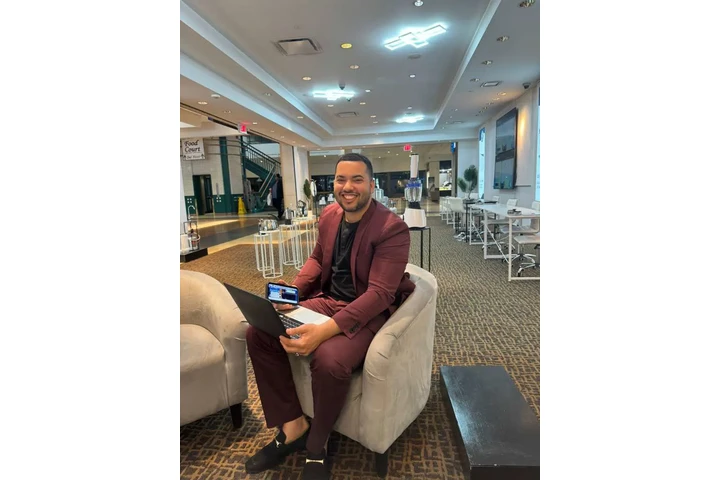 Vendedor o promotor image 2