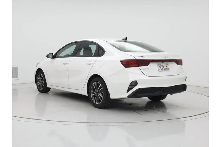 $19998 : Kia Forte 2024 LXS 4dr Sedan image 2