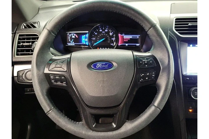 $23998 : Ford Explorer 2017 AWD XLT 4 image 10