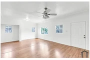 $2155 : 2 Bed Apartment in koreatown thumbnail