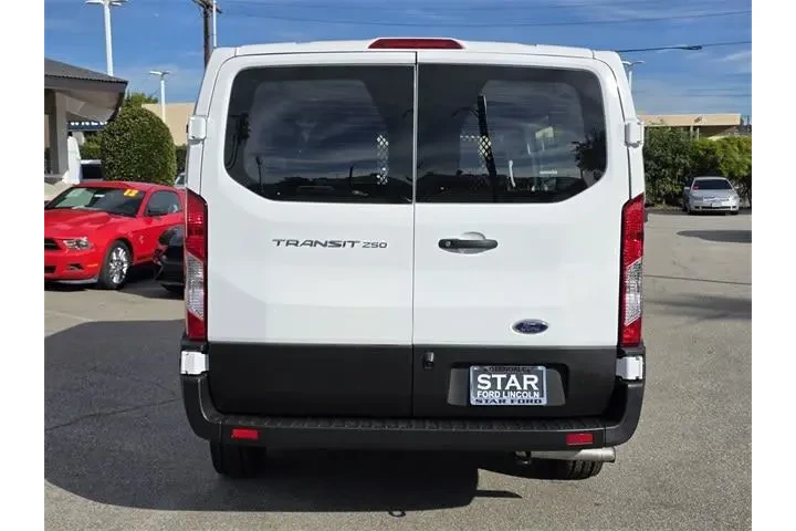 $32595 : Ford Transit 2024 250 3dr SW image 5