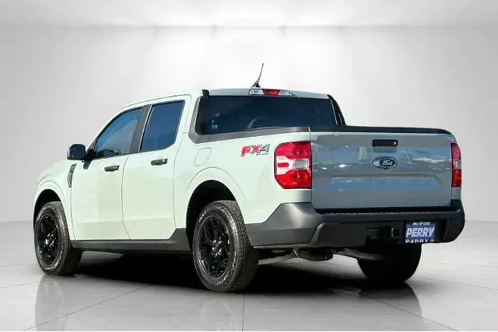 $31995 : Ford Maverick 2024 AWD XLT 4 image 5