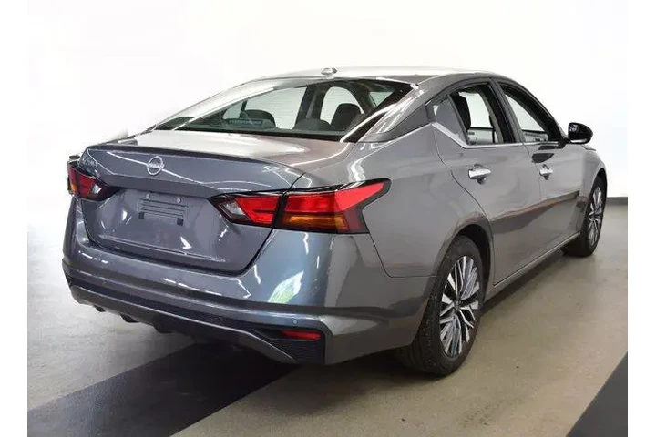 $19994 : Nissan Altima 2025 2.5 SV 4d image 7