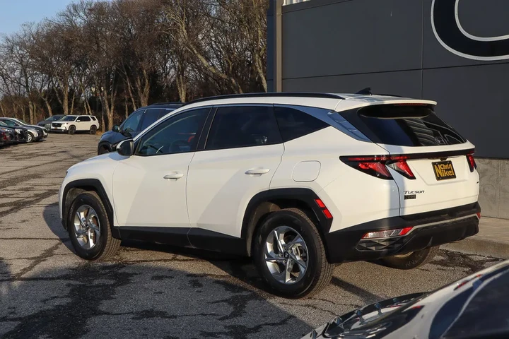 $20388 : 2024 Tucson SEL AWD *Ltd Avai image 6