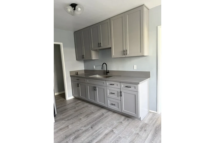 $2750 : 2 habitaciones y 1 baños- Casa image 9