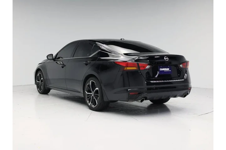 $22998 : Nissan Altima 2023 2.5 SR 4d image 2