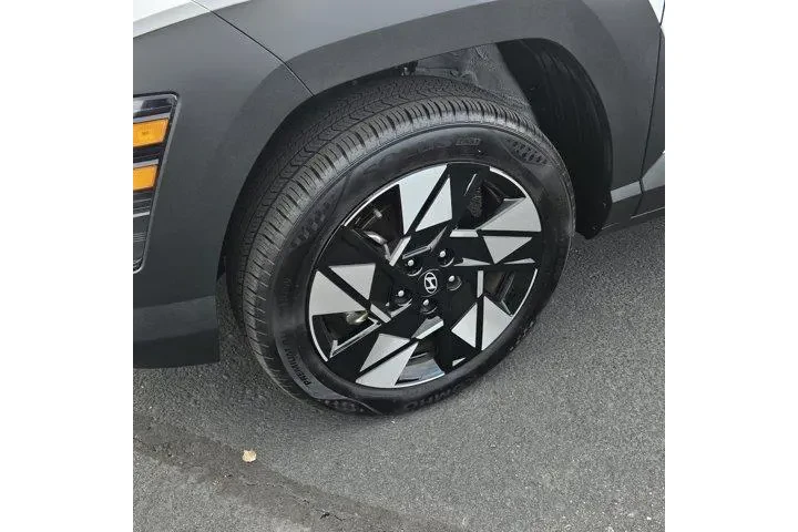 $25888 : Hyundai KONA 2025 AWD SEL Co image 9