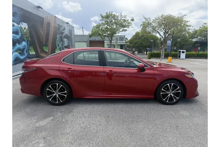 $16899 : 2019 Camry SE image 10