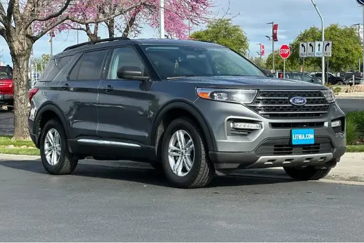 $30995 : Ford Explorer 2023 AWD XLT 4 image 9