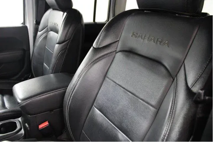 $34988 : Jeep Wrangler Unlimited 2022 image 5